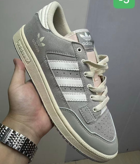 Sneaker Adidas